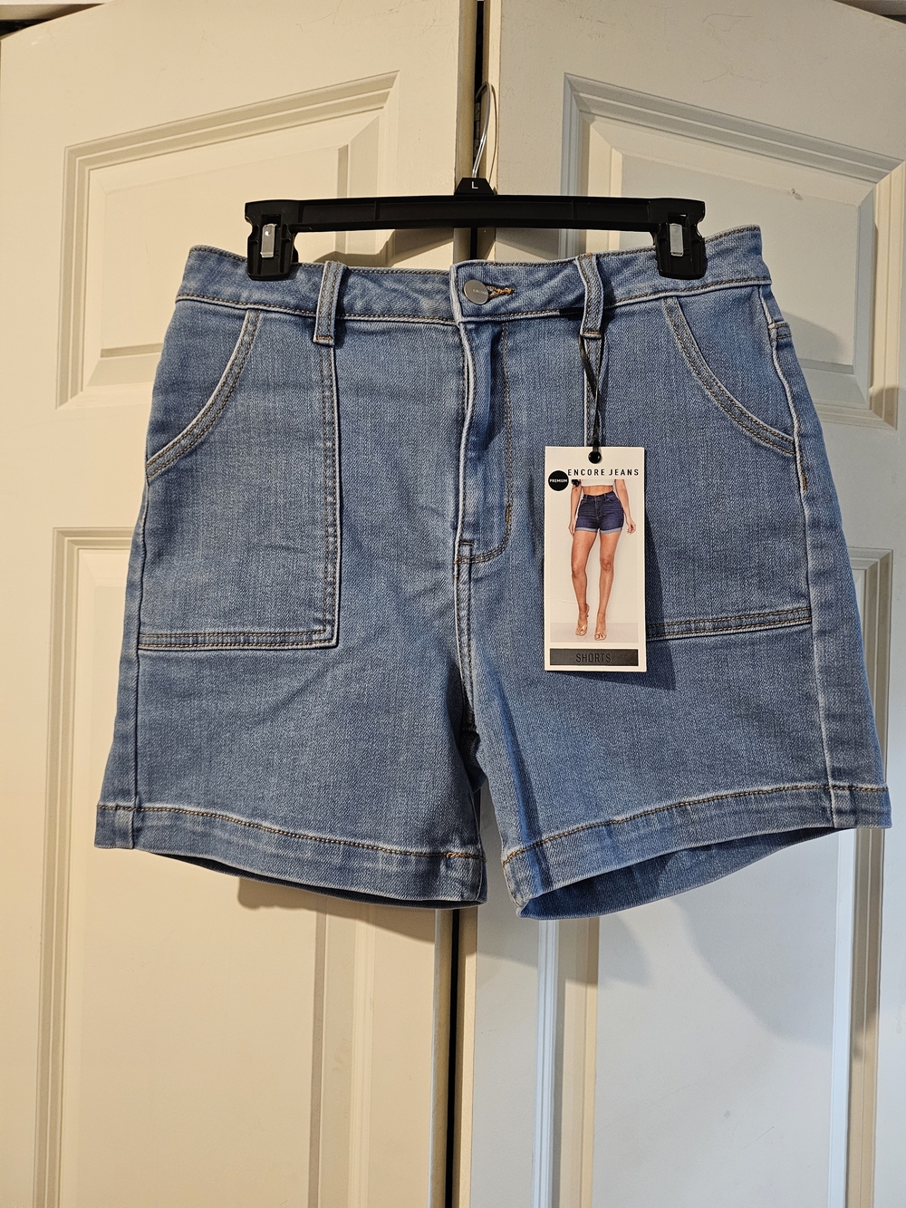 Encore Jeans Light Blue Women’s Denim Shorts NWT